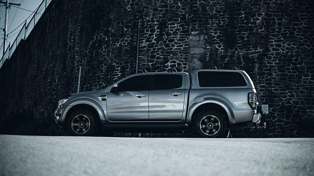 a muddy ute