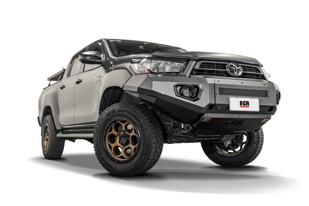 Front angle view of Toyota Hilux 2020 to 2024 fitted with EGR CrossTrac bullbar