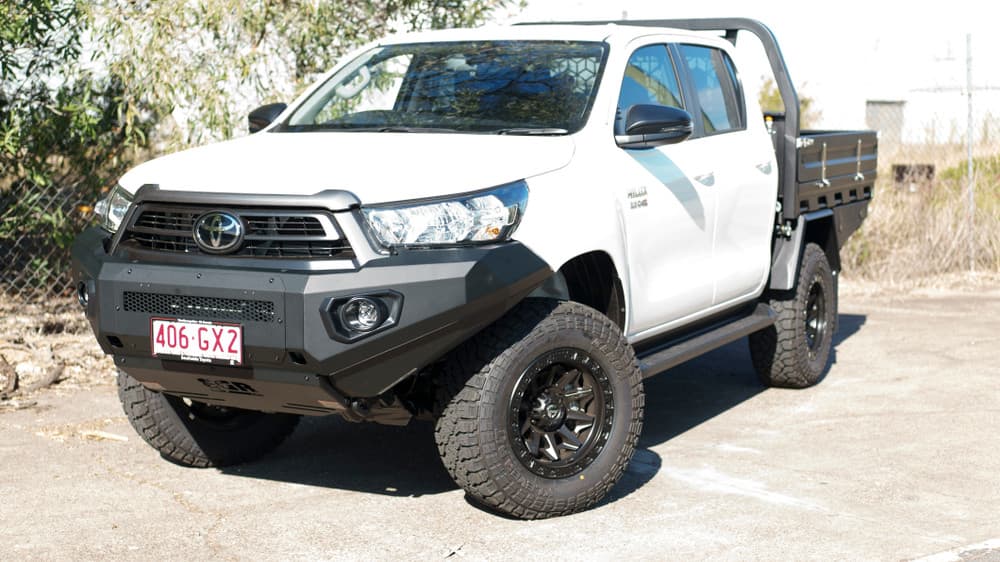 Front side view of Toyota Hilux 2020 to 2024 with EGR CrossTrac bullbar installed
