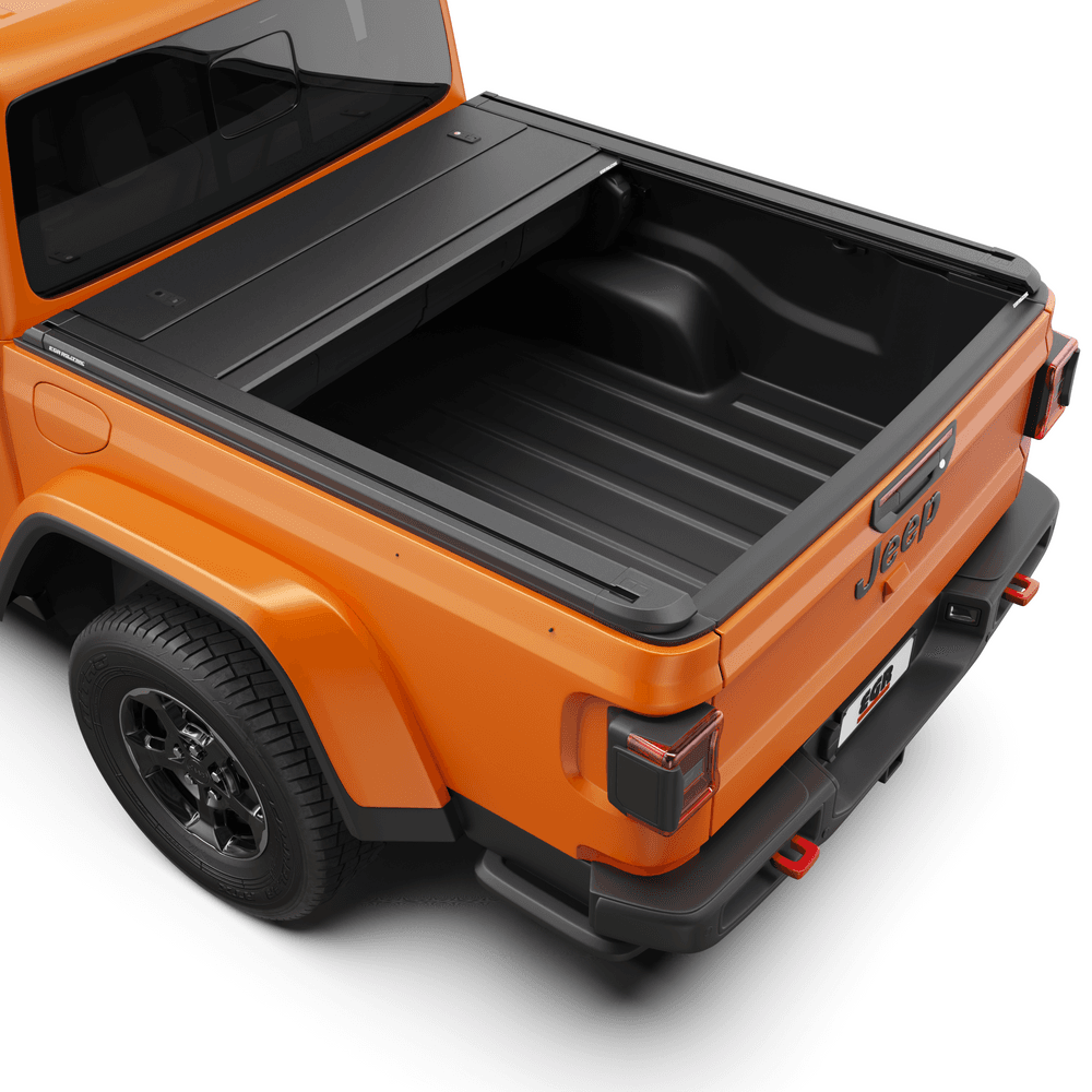 Close-up of EGR RollTrac Electric E3 corner detailing on Jeep Gladiator, showing strong aluminium construction.