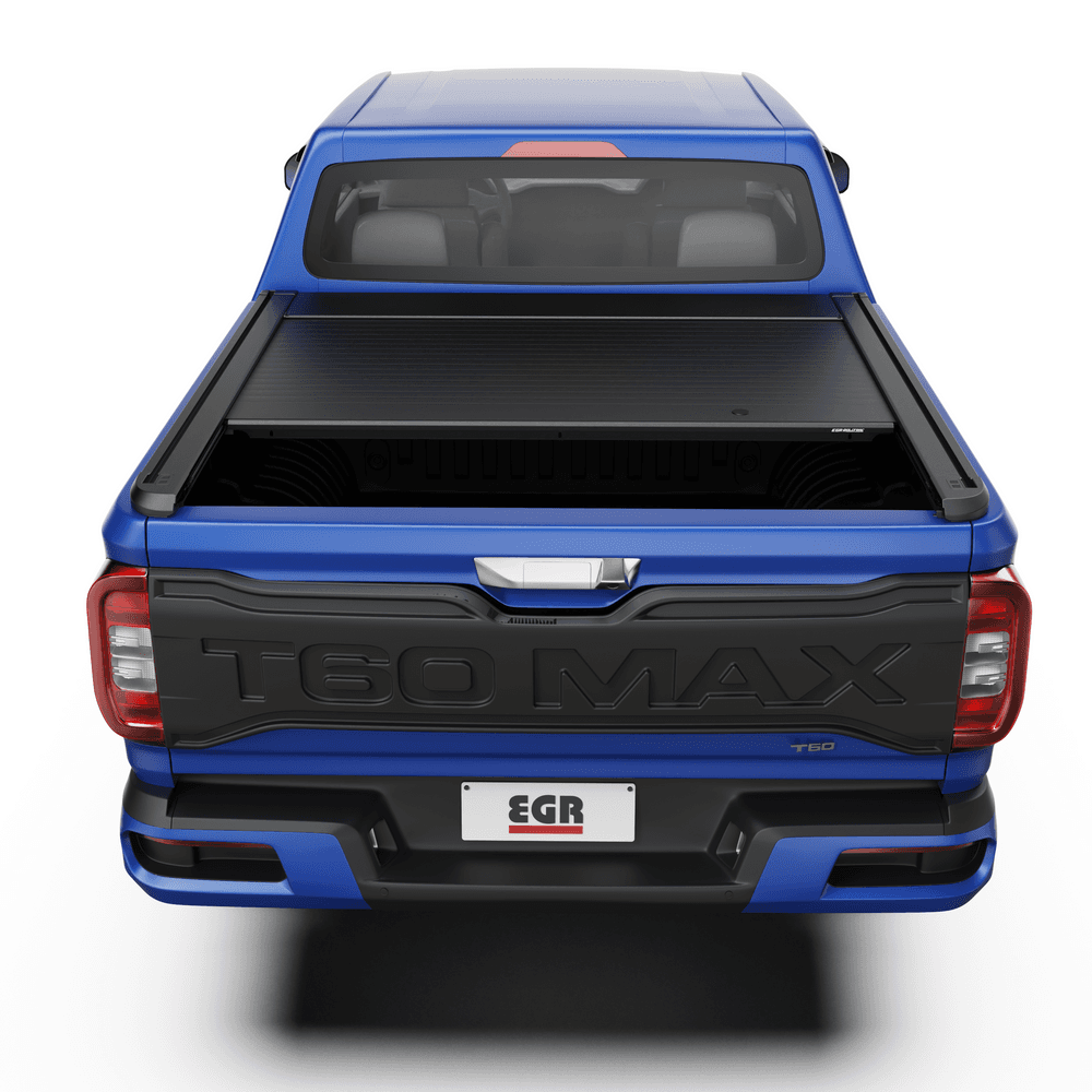 Rear view of an LDV T60 2017-onwards featuring the EGR Auto RollTrac Manual Roller Cover closed