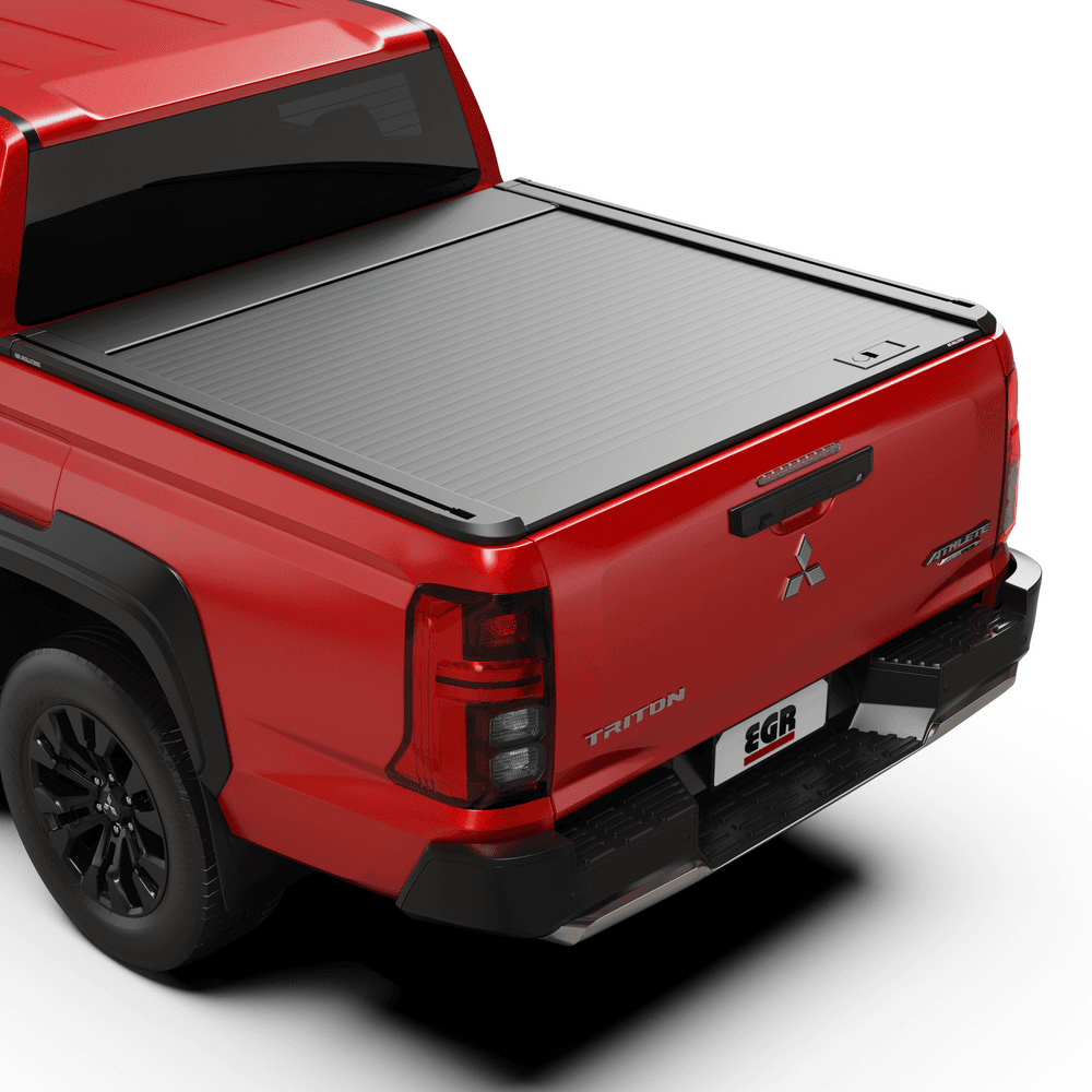 Rear three-quarter view of a Mitsubishi Triton MQ/MR fitted with the EGR Auto RollTrac Manual Roller Cover closed