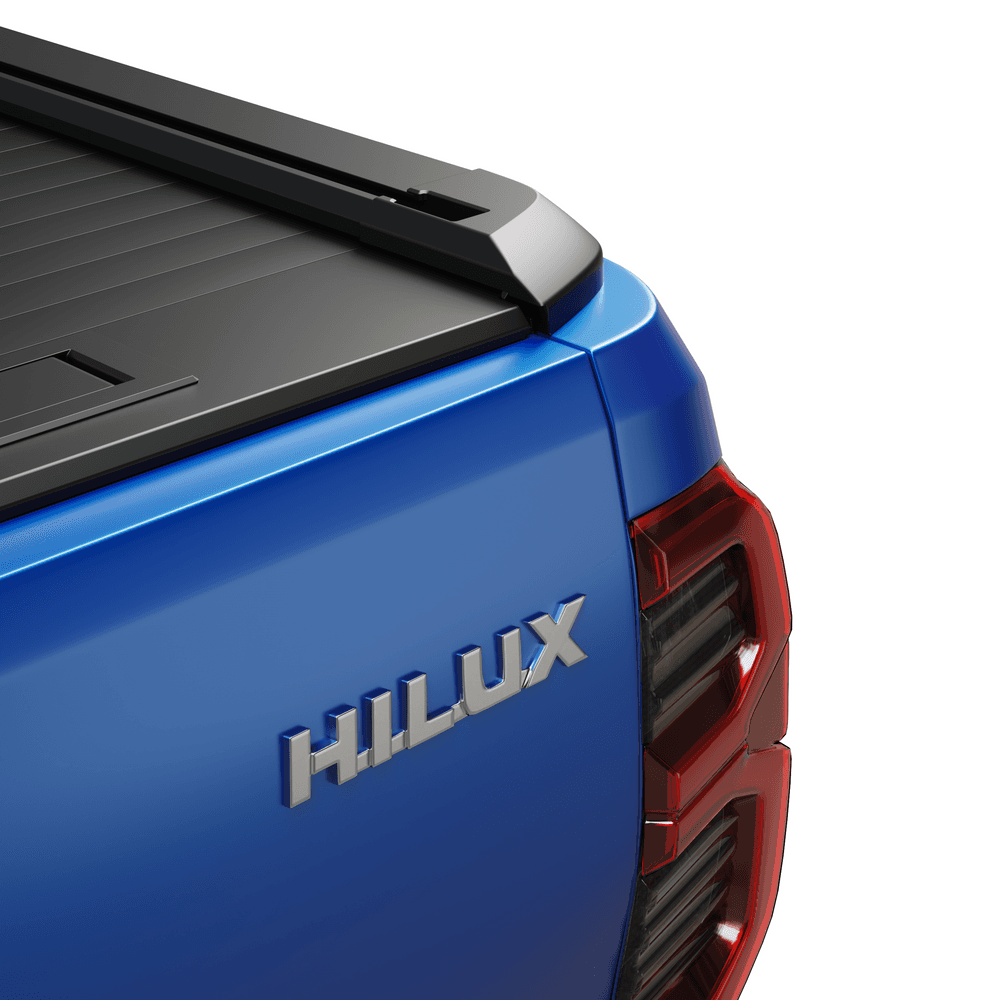 Close-up of the EGR Auto RollTrac Manual aluminium slats and rail detail on a Toyota Hilux 2015–2020