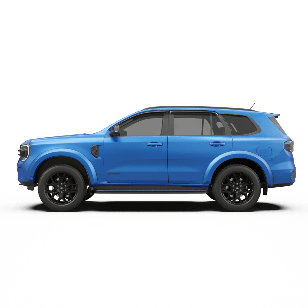 Side profile of Toyota Hilux 2015–2018 featuring EGR Fender Flares, showing full coverage across all wheel arches for improved protection and style