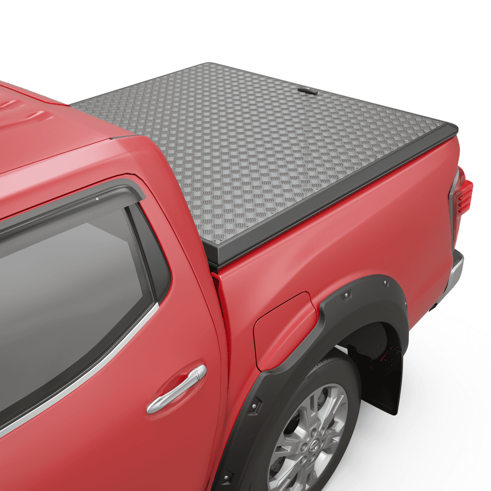 Close-up of Nissan Navara NP300 tub area featuring the aluminium checkerplate EGR Load Shield