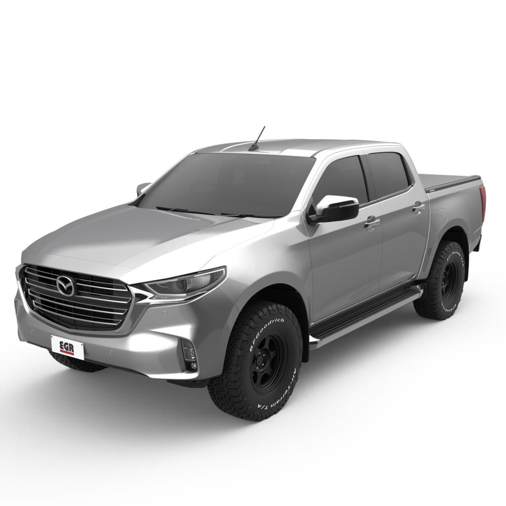 Front three-quarter view of Mazda BT-50 2021 equipped with EGR RollTrac Manual, displaying sleek integrated tub cover design