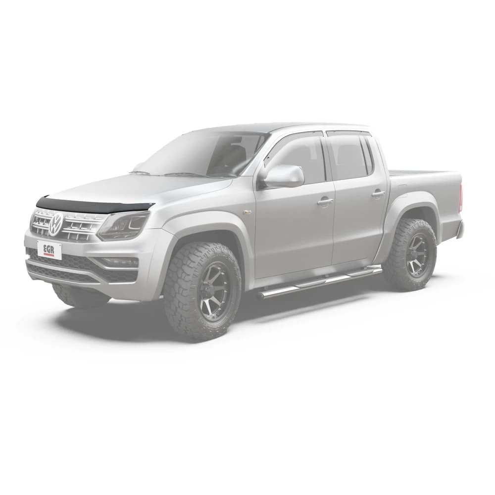 Matte black EGR bonnet protector installed on Volkswagen Amarok 2012–2022 to protect against stone chips and bugs