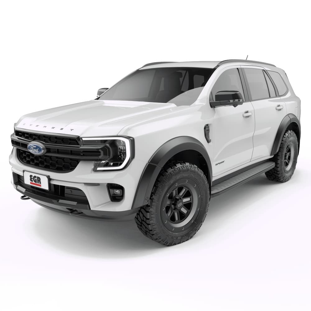 White Ford Everest 2022 displaying EGR fender flares from a front angle