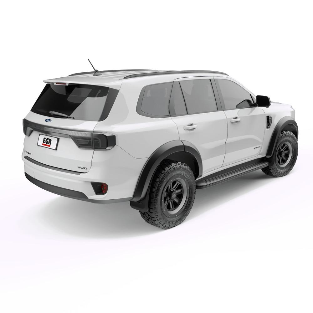 Rear three-quarter view of white Ford Everest with EGR fender flares fitted