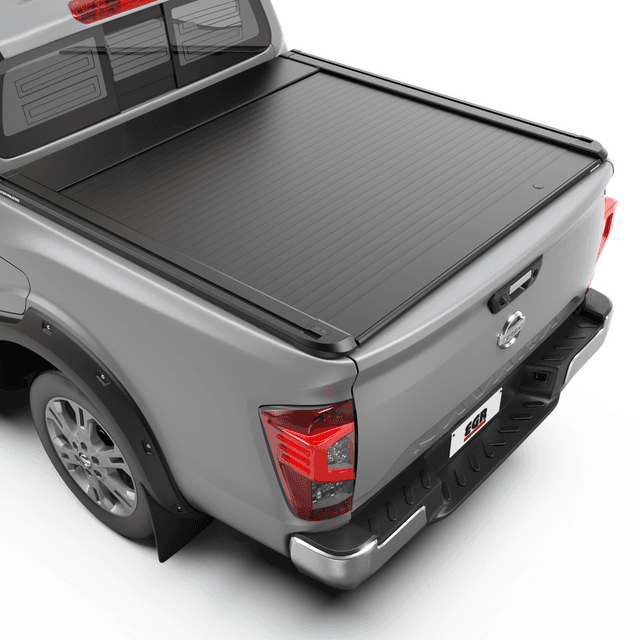 Rear three-quarter view of a Nissan Navara NP300 2015–2020 fitted with the EGR Auto RollTrac E3 Electric Roller Cover closed